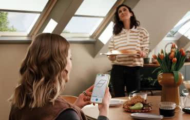 Elektryczne okna dachowe – komfort, bezpieczeństwo i automatyzacja w Twoim domu 